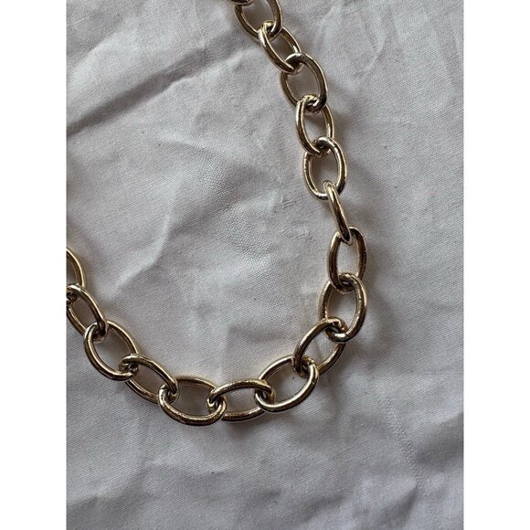 Jordan Road Xl Oval Necklace in 18k Gold Plated Brass - Picture 7 of 7